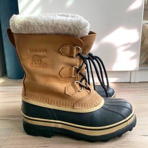 Sorel Youth Caribou Waterproof Winter Boot Size 5 (fits like a women's size 7)